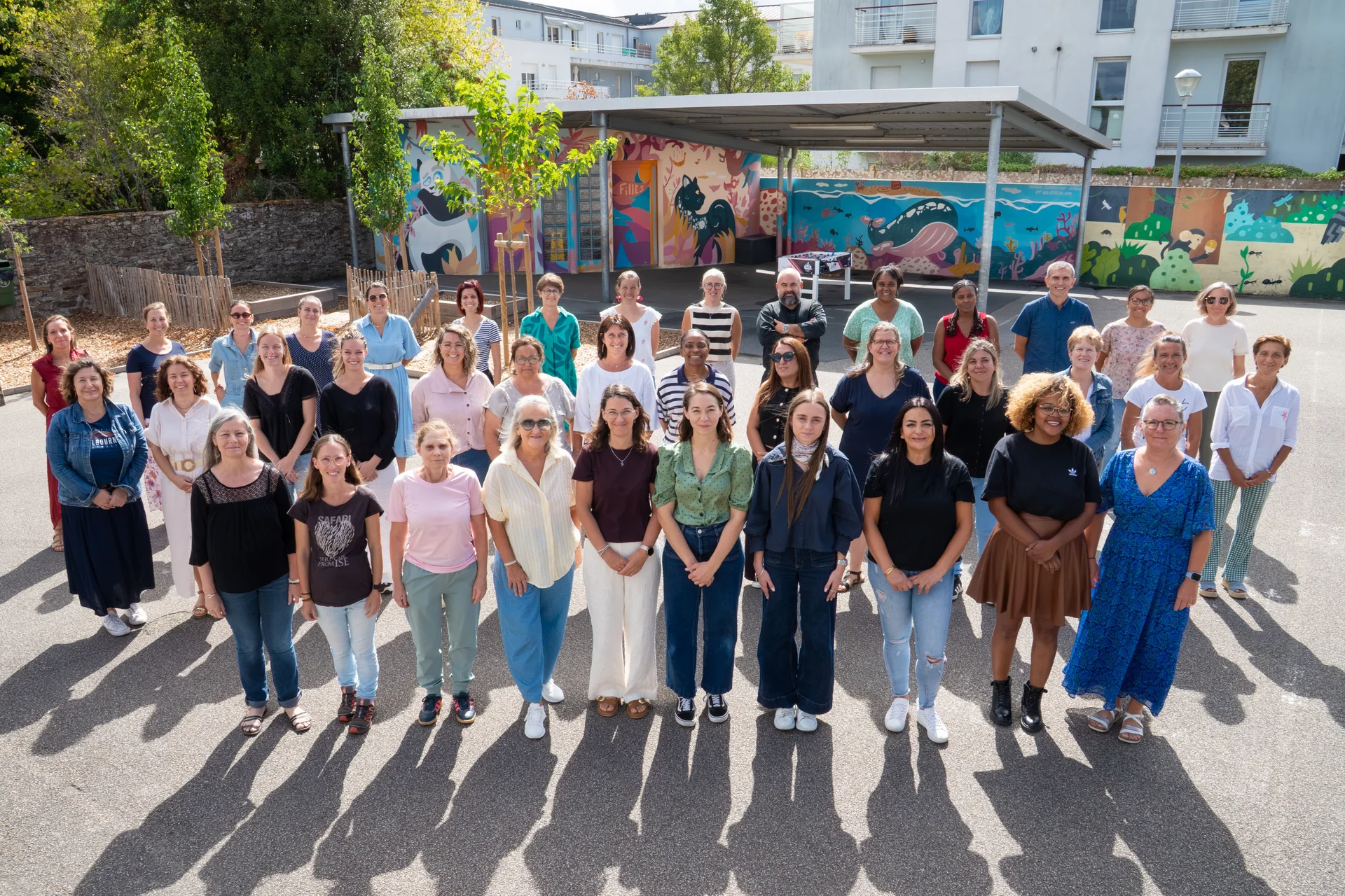 Photo de toute l'équipe de l'École Saint Vincent - rentrée 2026